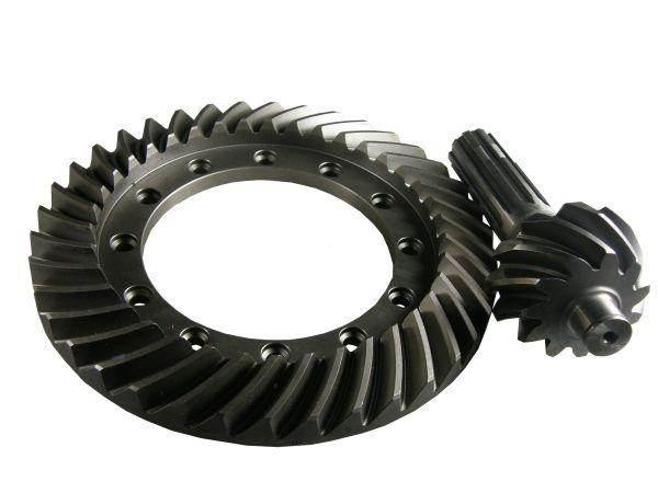 Koło z wałkiem ataku tylnego mostu ,255,3512,3514,4512 887558m1 z-11/38 mf-3/4