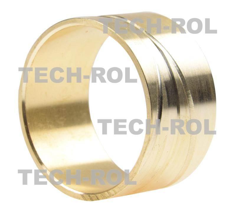 Tulejka koła pośredniego pompy hydraulicznej do C-330 50011230 ROLBUD