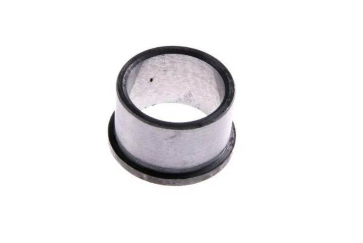Tuleja wspornika pompy hydraulicznej C-360 50546230