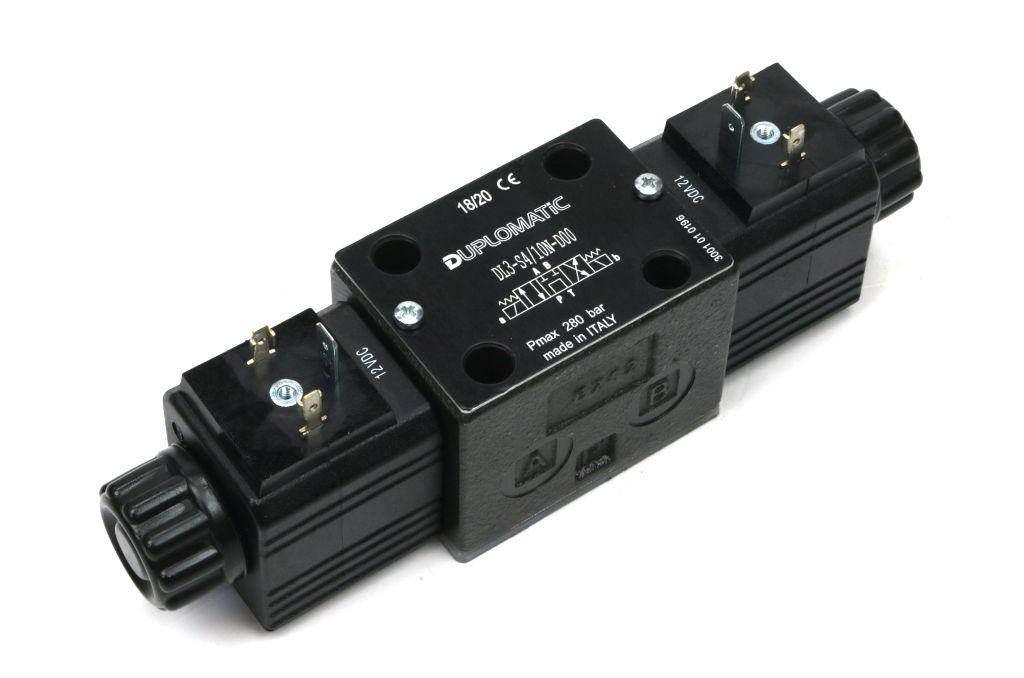 Rozdzielacz (elektrozawór) suwak "n" DL3-S4/10N-D12 12V DC (cewka x 2) Comp