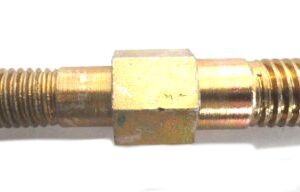 Śruba Błotnika T-25 Dwustronna A2537034 A2531132