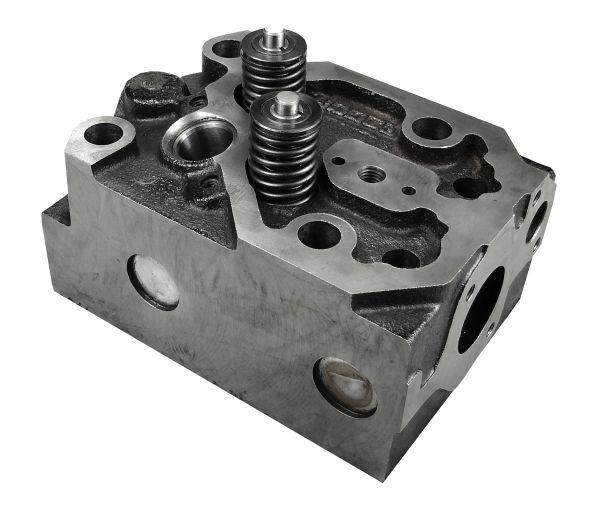 Głowica silnika kpl z zaworami zetor