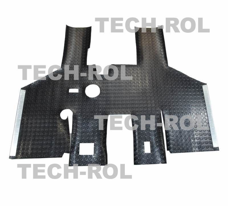 Chodnik kabiny C-385 grubość gumy 2mm z okuciami 80368620 Produkt krajowy