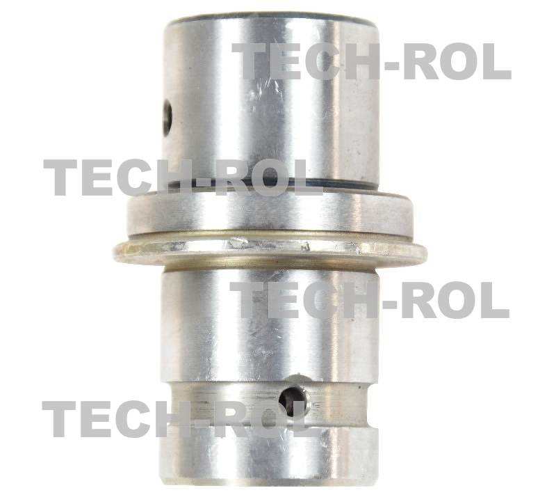 Oś koła pośredniego do C-330 50002101 Skropol