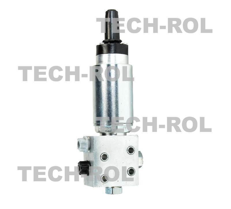 Rozdzielacz elektromagnetyczny do załączania przedniego napędu C-385