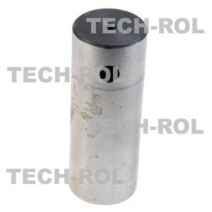 Wałek - oś koła wstecznego biegu do C-330 50011240 Produkt krajowy