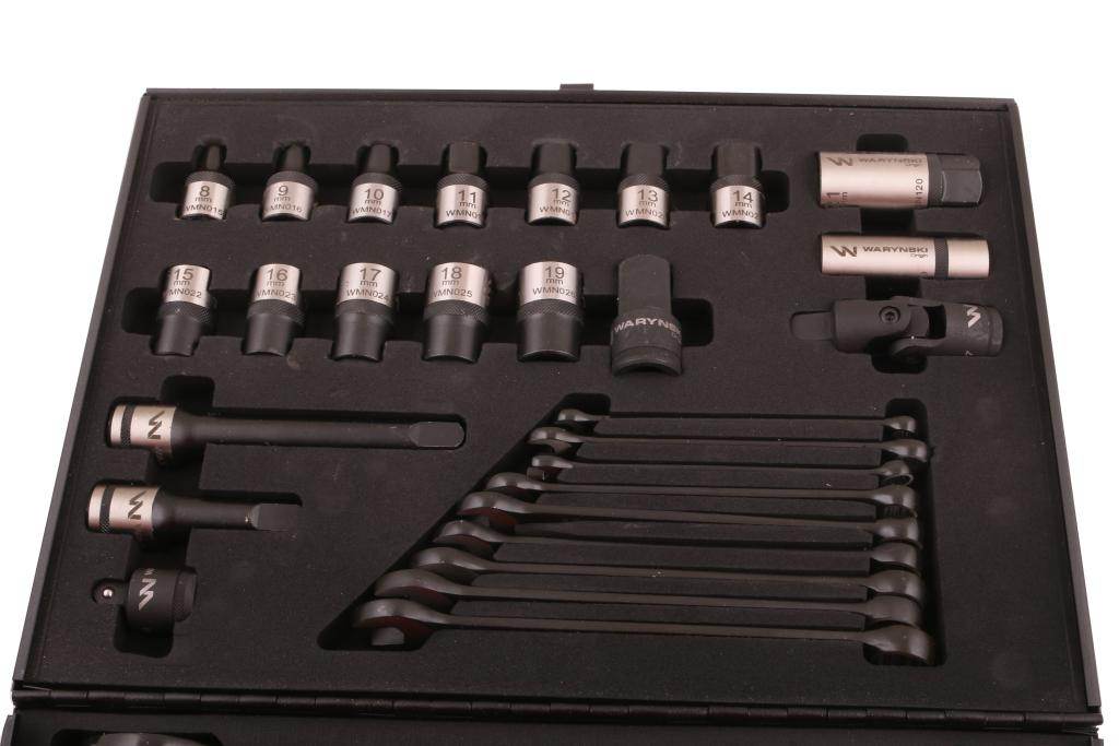 Zestaw nasadek 1./2 z grzechotką i kluczami w kasecie metalowej 49 el waryński Zestaw nasadek 1./2 z grzechotką i kluczami w kasecie metalowej 49 el waryński - obrazek 4