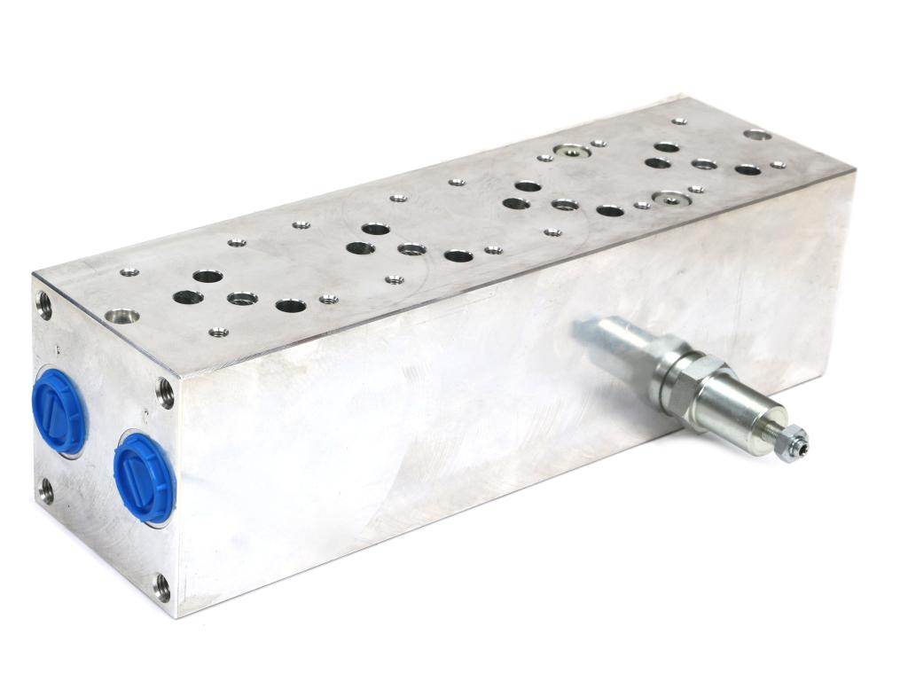 Płyta ng10 cetop 5- 4 sekcyjna z zaworem przelewowym 50-380 bar do elektrozaworów dl5 Płyta ng10 cetop 5- 4 sekcyjna z zaworem przelewowym 50-380 bar do elektrozaworów dl5 - obrazek 2