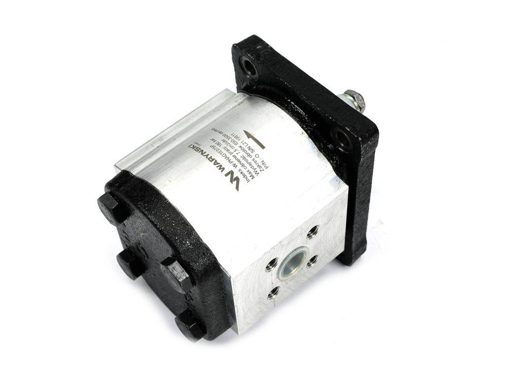 Pompa hydrauliczna zębata 7.5cm3 grupa 1 typ europejski wałek 18 przyłącza gwintowane obroty prawe max.180 bar waryński Pompa hydrauliczna zębata 7.5cm3 grupa 1 typ europejski wałek 18 przyłącza gwintowane obroty prawe max.180 bar waryński - obrazek 2