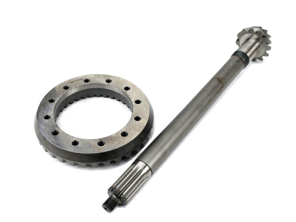 Wałek atakujący z kołem talerzowym 84179989 waryński Wałek atakujący z kołem talerzowym 84179989 waryński - obrazek 2